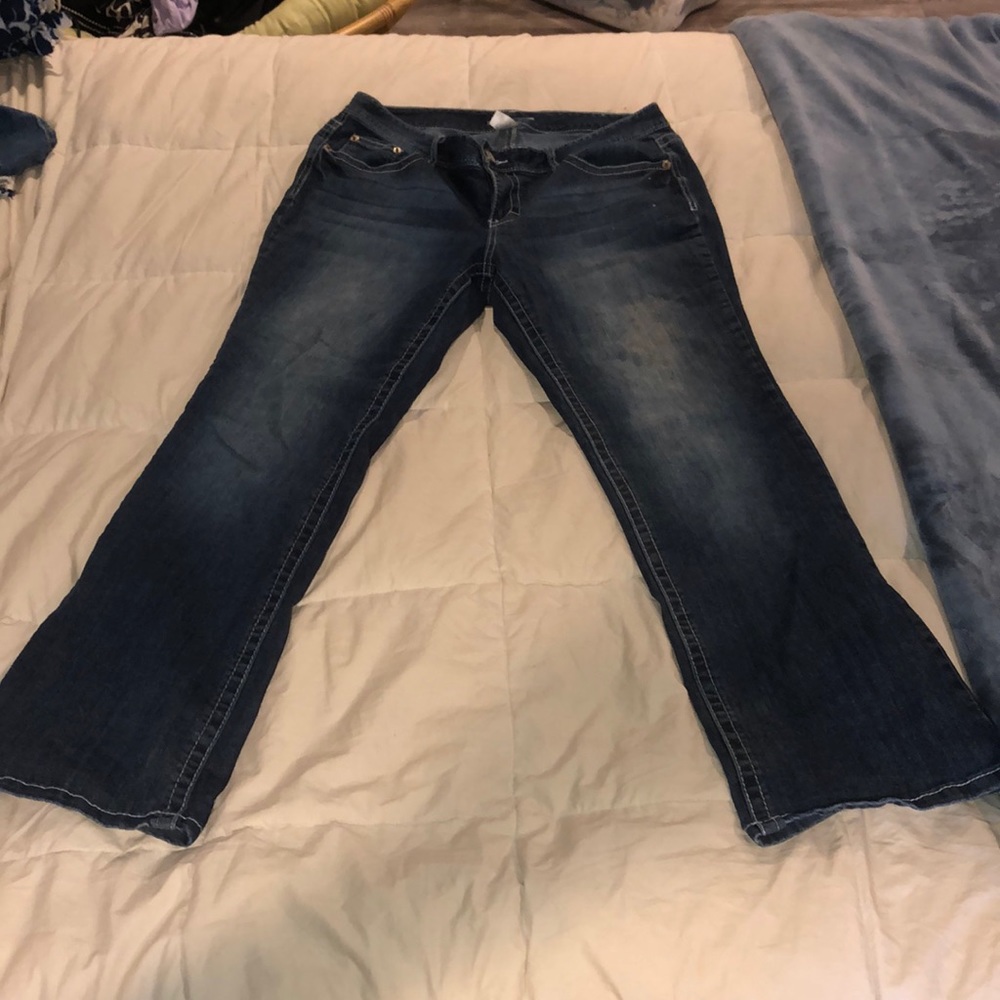 Jeans - Picture 3 of 4